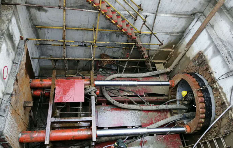 掘順頂管機廠家智造出的管線鋪設的“地下蛟龍”