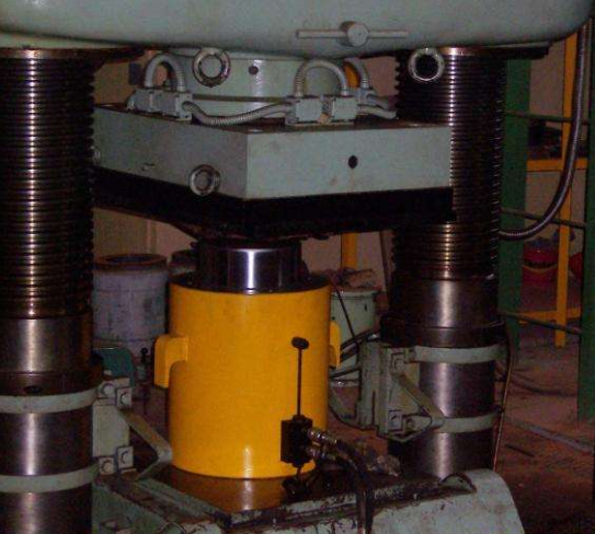 大噸位千斤頂的維護保養方法？