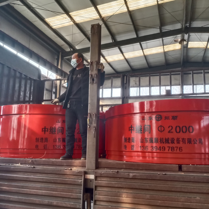 帶浙江客戶參觀中繼間廠家的生產(chǎn)車間 掘順機(jī)械盡顯過硬品質(zhì)