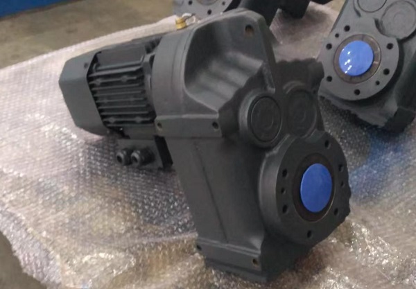 9.6FA97減速機.jpg