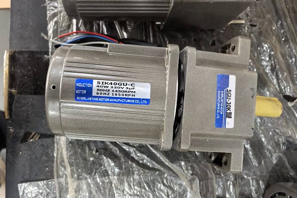 4IK25GN?C+4GN (3K?18K)減速電機.jpg