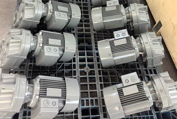 FA系列齒輪減速電機.jpg