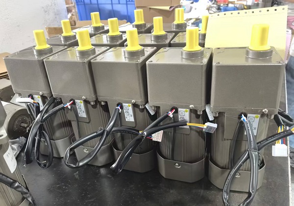 火鍋底料攪拌機減速機.jpg