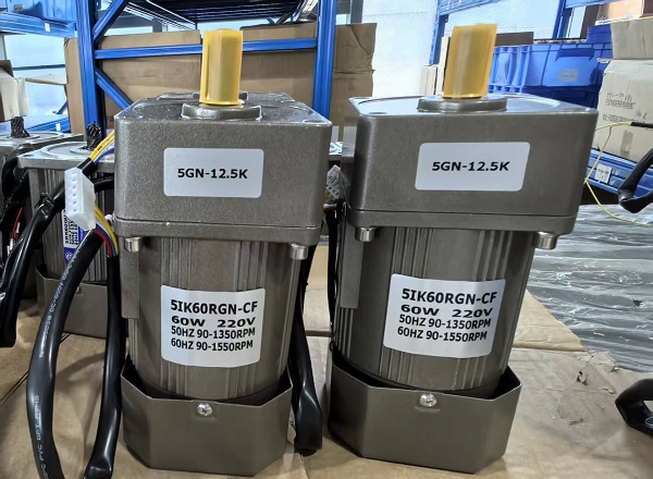 離心摩擦去皮機電機減速機,6IK300GU-SF微型減速電機.jpg 離心摩擦去皮機電機減速機,6IK300GU-SF微型減速電機.jpg