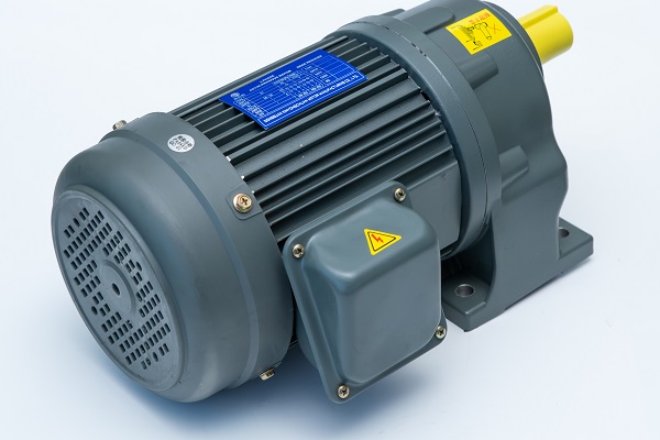 養殖設備鏈條輸送機電機減速機,2.2KW臥式齒輪減速馬達.jpg