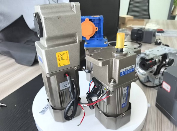 攪拌打發機電機減速機,5IK180GU-AMF微型減速電機.jpg