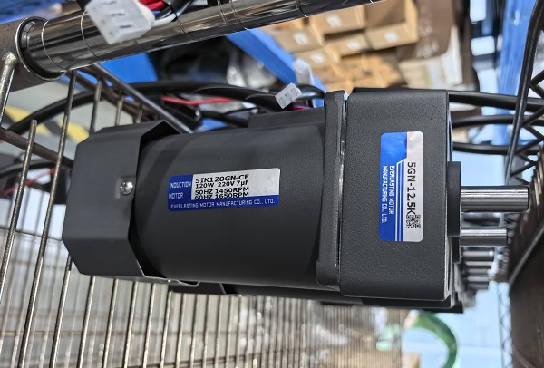 小型絞盤電機減速機,6IK300RA-CF 300W微型減速電機.jpg 小型絞盤電機減速機,6IK300RA-CF 300W微型減速電機.jpg